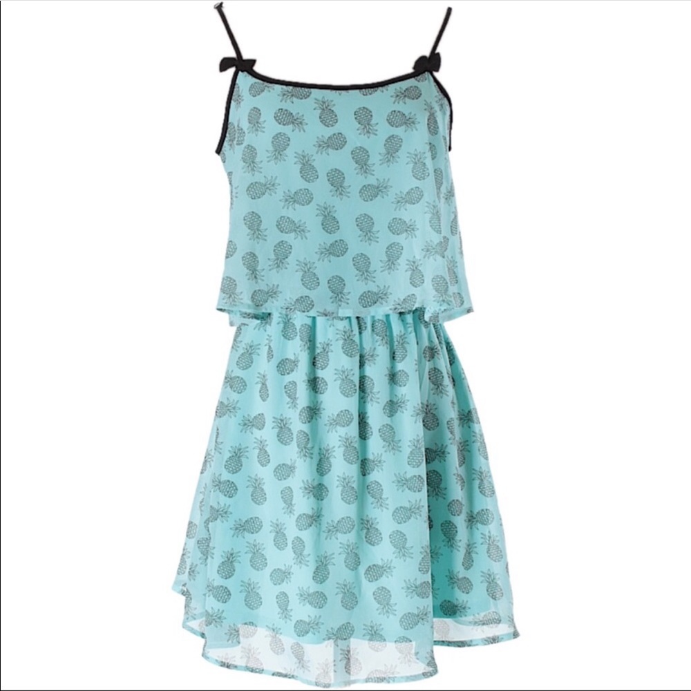 E hanger M ANTHROPOLOGIE PINEAPPLE TIER DRESS 👗
